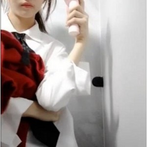 清纯高中女生《可爱宝宝子》福利视频合集，30集11.8G，颜值校服沐浴资源