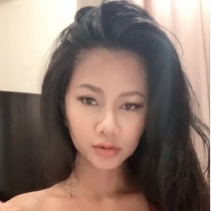 泰国馒头P少妇OliveAshly：Onlyfans上的清新偶像，135三人游照片、246V视频等内容等你来探索！